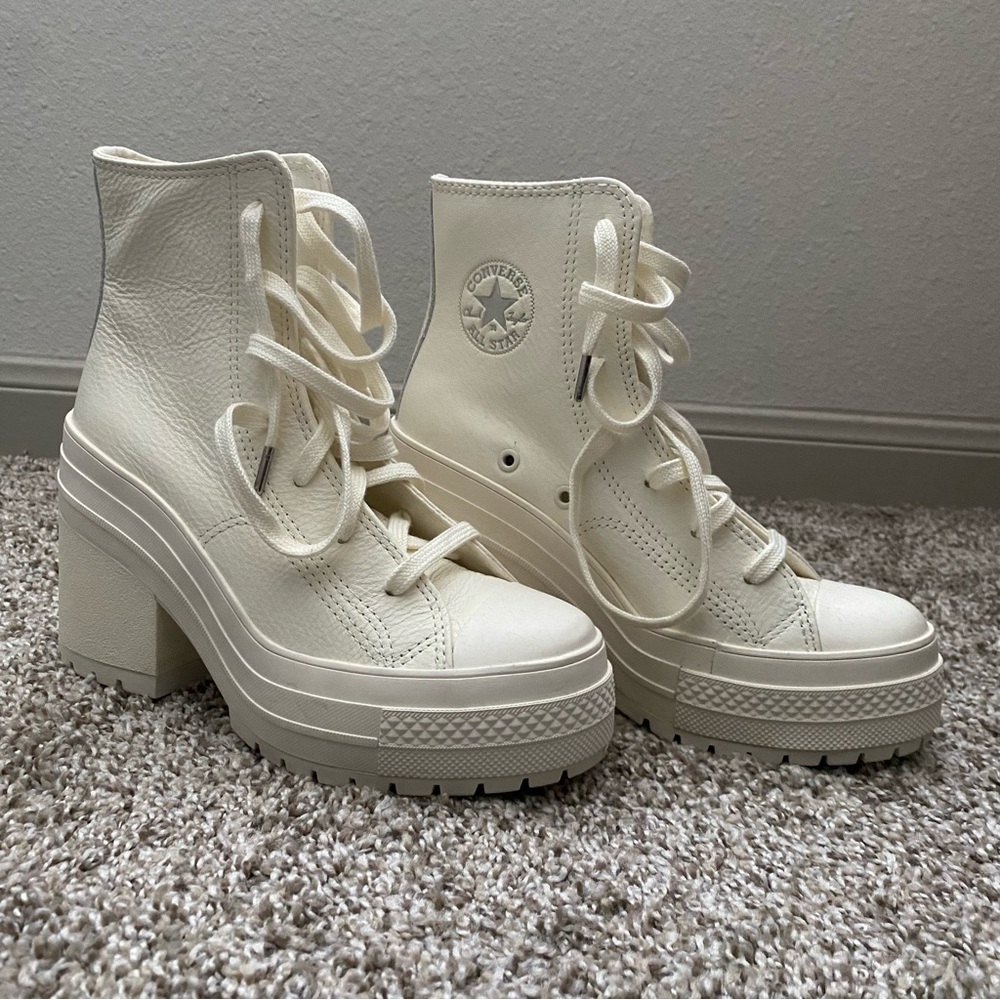 Converse Chuck 70 De Luxe Heel Leather Shoes